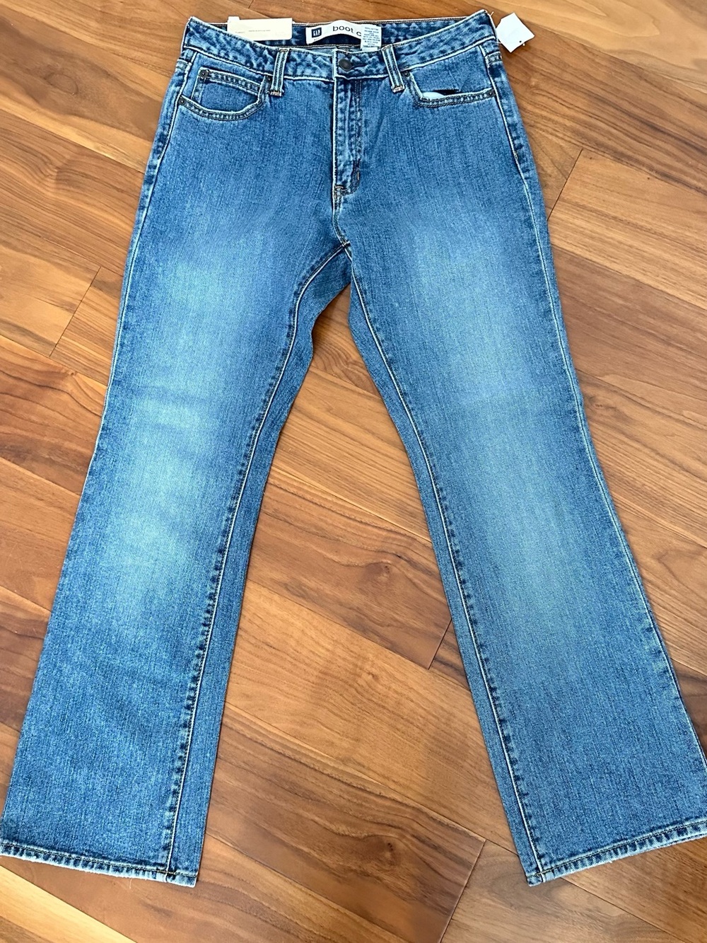 NWT Gap Jeans Boot Cut Mid Rise Womens Size 8 Ankle